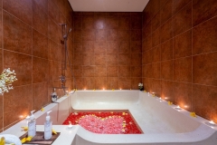 Chakra Spa - Bath Room