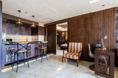 Executive Suite - Living Room